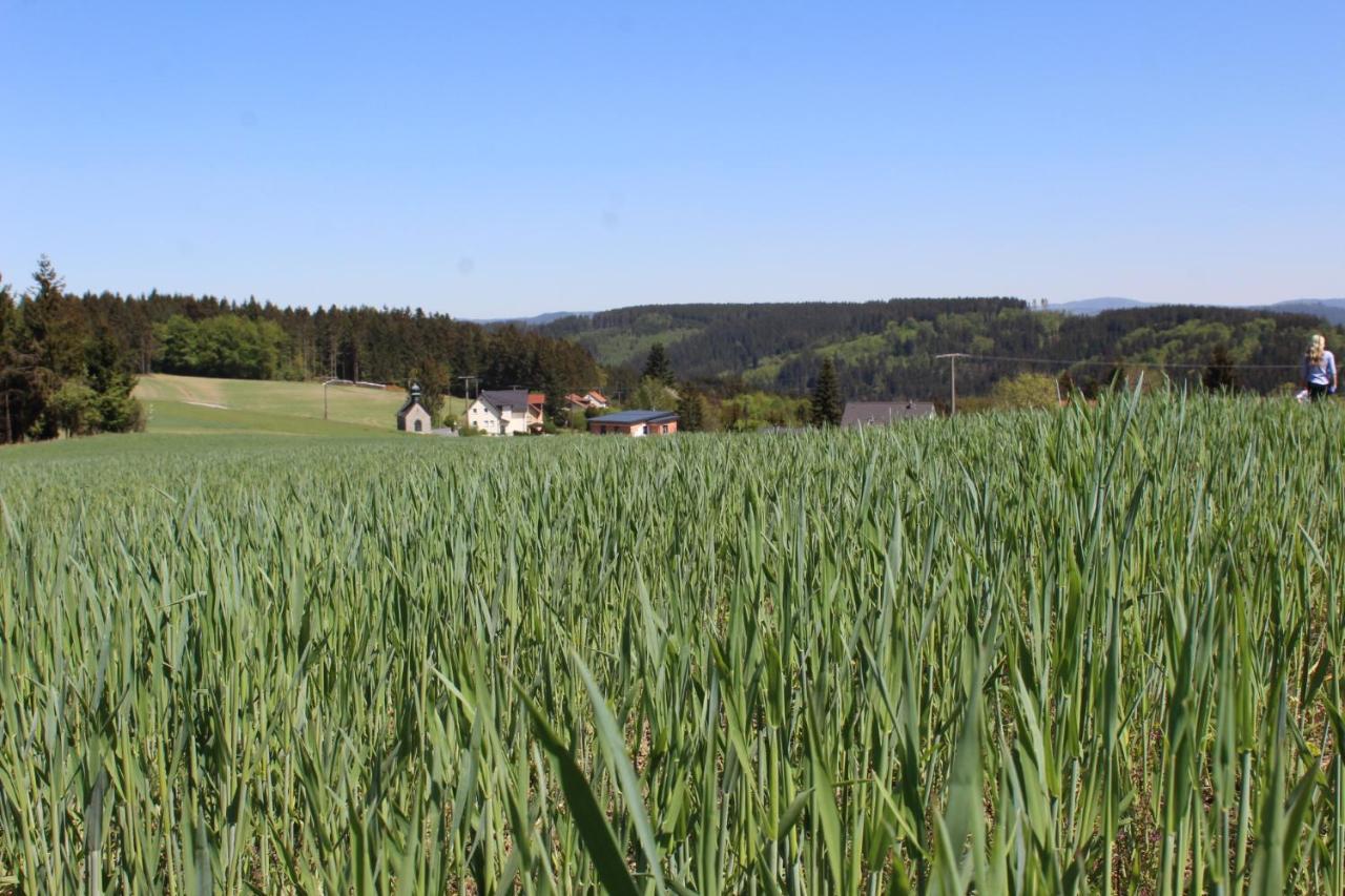 Moderne Ferienwohnung Mit Eigenem Garten Und Traumhaften Blick Wilhelmsthal Kültér fotó